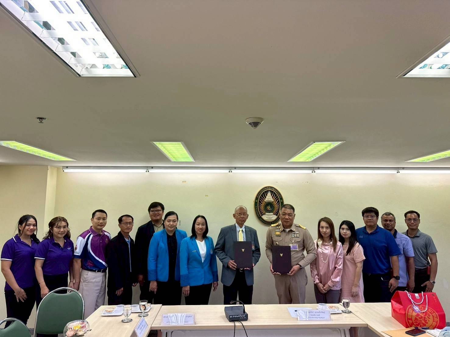 พิธีลงนามบันทึกข้อตกลงความร่วมมือ (MOU) ร่วมกับมหาวิทยาลัยราชภัฏราชนครินทร์ ศูนย์บางคล้า ด้านการบริการวิชาการ การส่งเสริมการปลูกบัวในพื้นที่