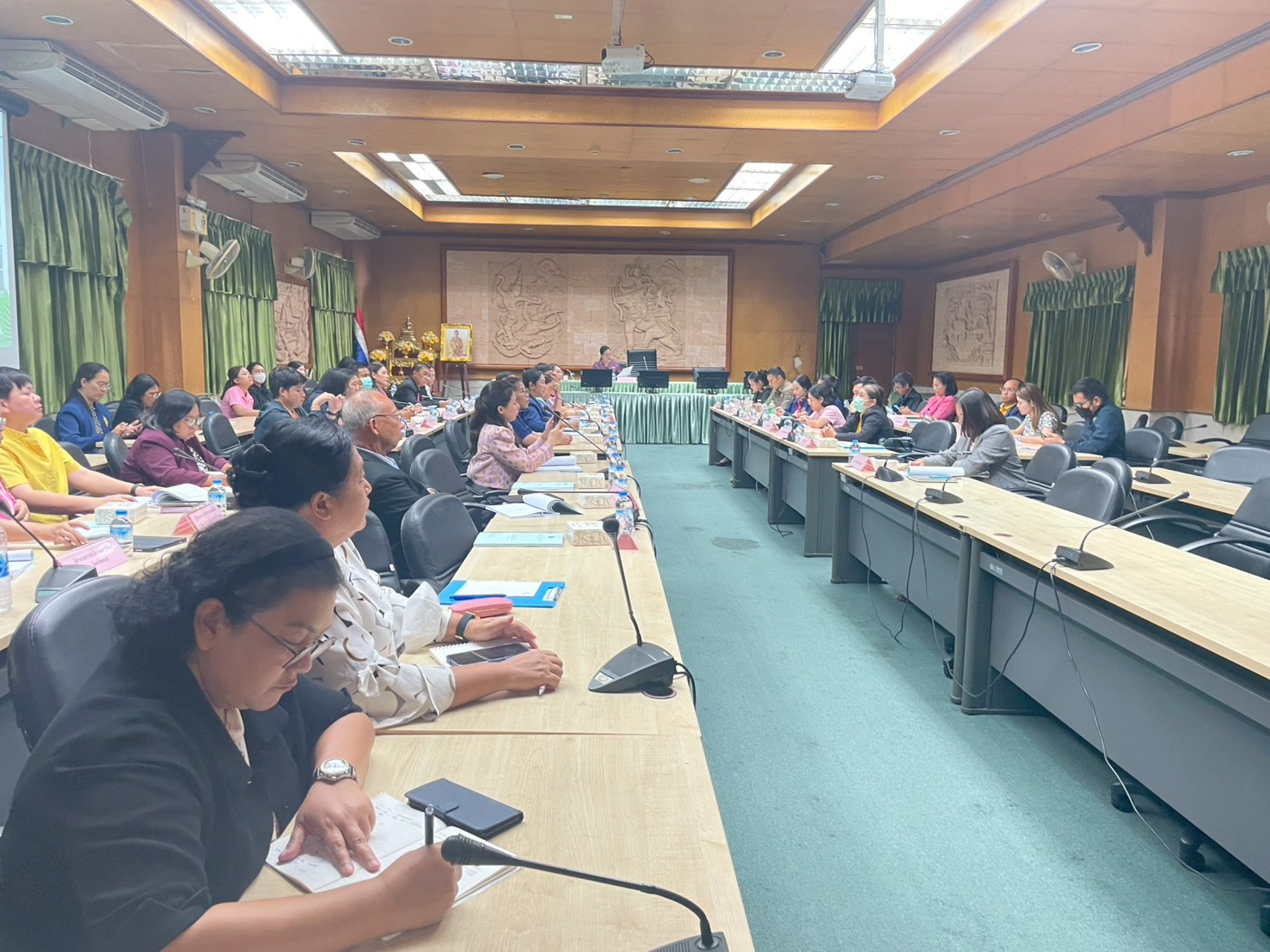 การประชุมเพื่อพิจารณาแผนแม่บท อพ.สธ.  ระยะที่ 5 ปีที่แปด (ตุลาคม 2569 – กันยายน 2574) และแผนปฏิบัติงานฯ ประจำปี งบประมาณ พ.ศ. 2570 ของจังหวัดชลบุรี