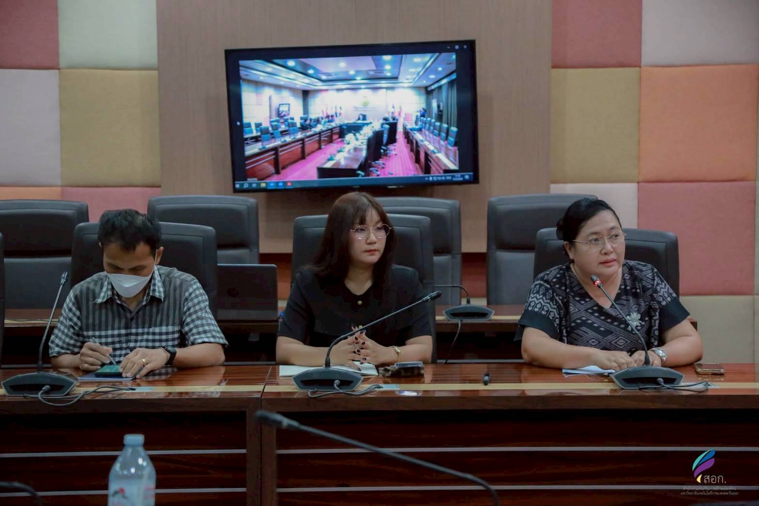 ประชุมให้ข้อมูลคณะกรรมการตรวจสอบและประเมินผลงานกิจการโดยทั่วไปของมหาวิทยาลัย ลงพื้นที่ติดตามผลการดำเนินงาน ประจำปีการศึกษา 2567 และปีงบประมาณ 2568