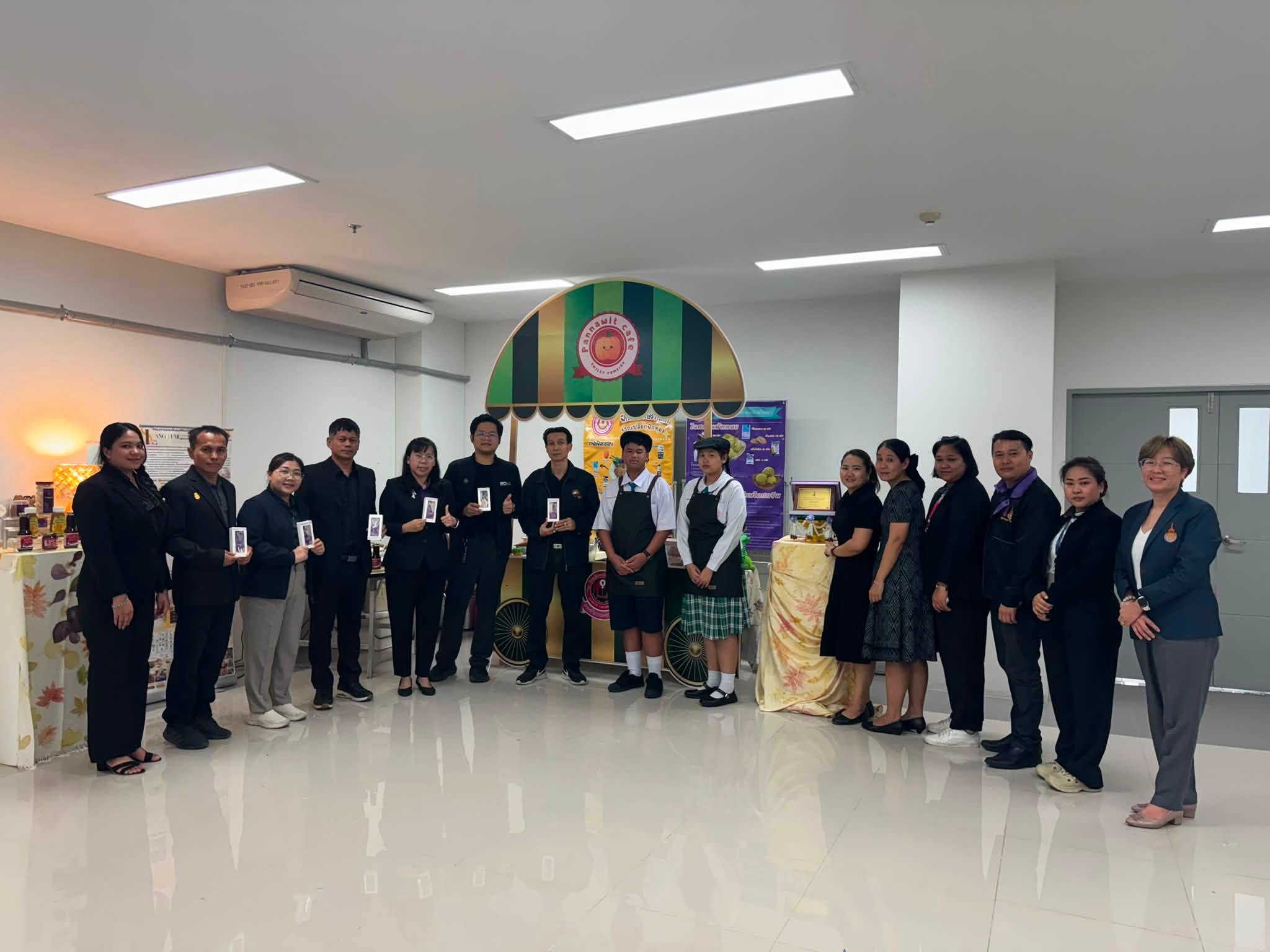 ร่วมสร้างเครือข่ายความร่วมมือขับเคลื่อนโครงการอันเนื่องมาจากพระราชดำริ เพื่อประโยชน์แก่ชุมชนและสังคม